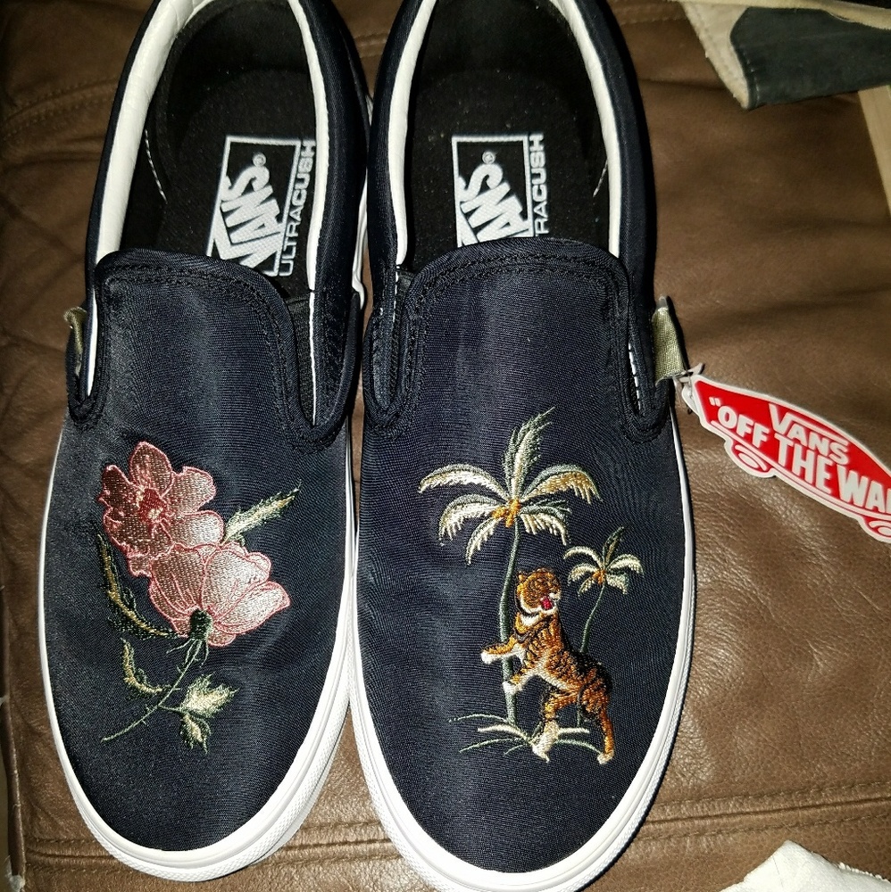BNWT 8.5 vans California Souvenir slip on RARE